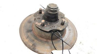 1970-1973 Nissan Datsun 240Z Front Wheel Hub With Brake Rotor Oem 40206E4101