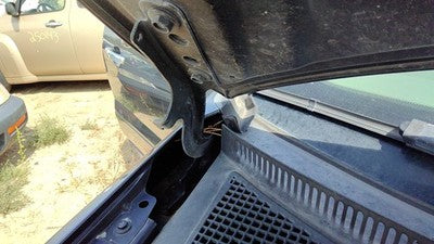 2009-2017 Chevy Traverse Passenger Right Hood Hinge Assembly Oem 57u Cyber Gray