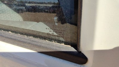 2002-2006 Jeep Liberty Passenger Right Rear Side Window Door Glass Oem Back