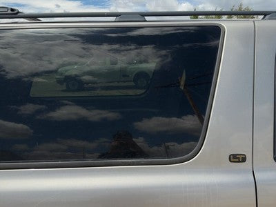 2000-2006 Chevy Suburban Passenger Right Rear Quarter Glass Back Side Window Oem