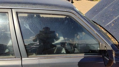 1983-86 Toyota Camry Passenger Right Front Side Window Door Glass Oem 6811132030