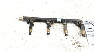 02 Saturn Sl1 Sedan Complete Fuel Rail With Injectors Set Loaded Oem 1.9L Sohc