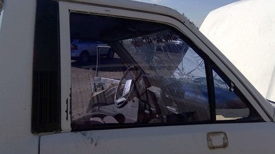 1984-1988 Toyota Pickup Passenger Right Front Side Window Door Glass OEM