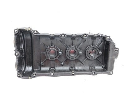 2007-2014 GMC Acadia Passenger Right Valve Cover OEM 3.6L 12599429