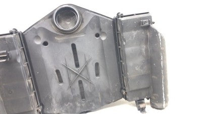 2003-2005 Mercedes C240 Air Cleaner Filter Box Oem Intake Housing Awd