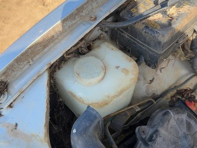 1991 Isuzu Pup Windshield Washer Fluid Reservoir With Pump Oem Wiper Tank