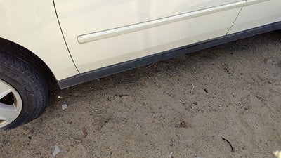 04-08 New Style Malibu Driver Left Lower Rocker Panel Moulding Side Skirt Sedan