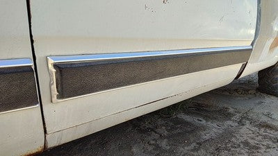 1984 Dodge D350 Driver Left Front Moulding From Door Oem Trim Strip
