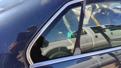 2005-10 Vw Jetta Passenger Right Rear Vent Window Back Door Glass With Frame Oem