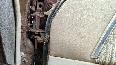 78-83 Chevy Malibu Passenger Right Front Upper Lower Door Hinge Pair Set 4 Door