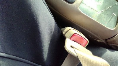 2000-2001 Buick Regal Driver Left Front Seat Belt Buckle Receiver Oem Taupe 523