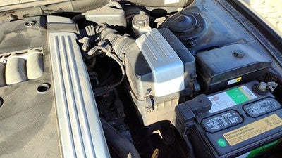 02-05 Xg350 Complete Air Intake Cleaner Filter Box Housing With Tube 3.5L