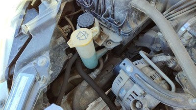 08-10 Dodge Grand Caravan Windshield Washer Fluid Reservoir With Pump Wiper Tank