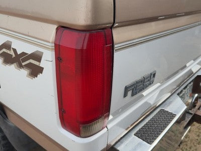 1987-1997 Ford F250 Driver Left Tail Light Brake Lamp Oem Rear E9Tz13404C