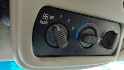00-02 Suburban Overhead Temperature Control Module In Dash Heater Ac Head Unit