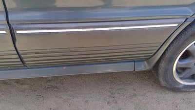 1991 Mitsubishi Galant Vr-4 Driver Left Rear Moulding From Door Back Trim Green