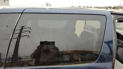 1998-2003 Toyota Sienna Passenger Right Rear Side Window Door Glass Oem Back