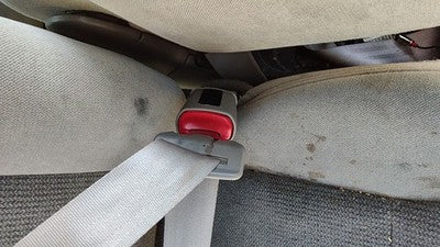 2000-2003 Ford Taurus Passenger Right Front Seat Belt Buckle Receiver Oem Gray