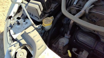 2004-2007 Dodge Caravan Windshield Washer Fluid Reservoir With Pump Wiper Tank