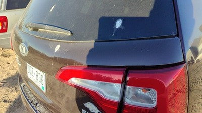 14 Sorento License Plate Trim Surround Panel Tail Trunk Finish Ir Dark Cherry