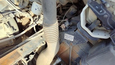 1996 Isuzu Npr Air Intake Tube From Filter Box Oem 4Bd2 3.9L