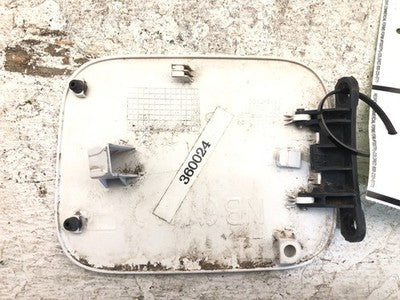 2005-2008 Suzuki Forenza Fuel Door Lid Gas Flap Oem White 6485085Z02