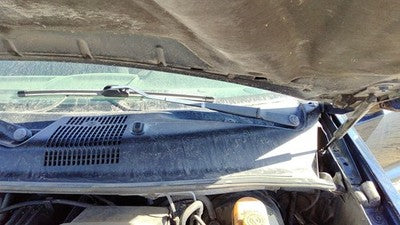 1999-2004 Jeep Grand Cherokee Driver Left Windshield Wiper Arm Oem Blade Lever