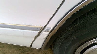 1994 Chevy Caprice Lh Driver Left Rear Moulding On Quarter Panel Oem White