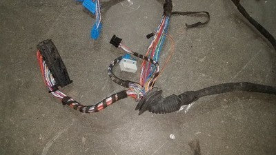 2002 Mercedes Ml500 Driver Left Engine Bay Wiring Harness Oem A1635402410