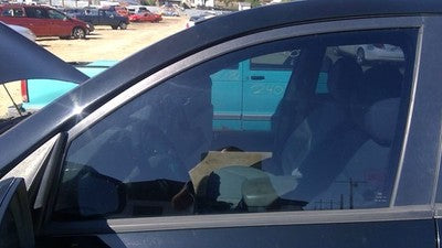 2011-2013 Kia Sorento Driver Left Front Side Window Door Glass Oem 824112P010
