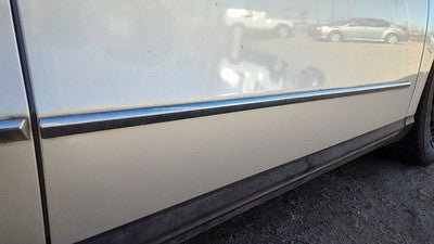06-10 Passat Passenger Right Front Moulding From Door Trim 8E8e Reflex Silver
