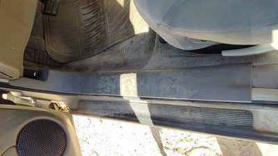2004 Pontiac Grand Am Driver Left Lower Sill Step Moulding Trim Panel Dark Taupe
