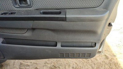 02-04 Nissan Xterra Passenger Right Front Door Trim Panel With Switches Gray K