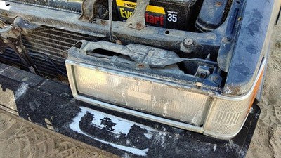1985-1986 Toyota Camry Driver Left Head Light Oem Front Lamp 8115032121