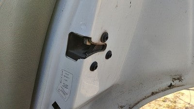 1994 Pontiac Bonneville Passenger Right Rear Door Latch With Rods/cables Back