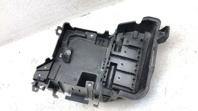 2011 Chevy Malibu Battery Mount Tray Oem Box