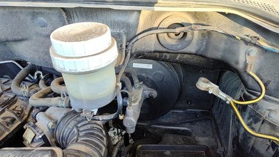 04-07 Mitsubishi Endeavor Power Brake Booster With Master Cylinder Pair Set Oem