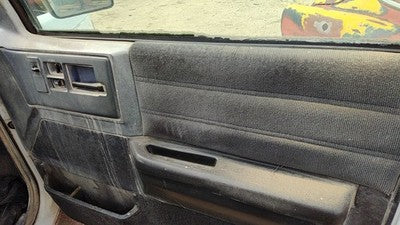 1993 Chevy S10 Blazer Passenger Right Front Door Trim Panel With Switches Black