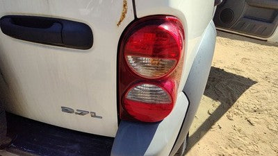 2005-2007 Jeep Liberty Passenger Right Tail Light Brake Lamp Oem Rear 55157060Ag