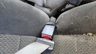 2001-04 F250 Super Duty Passenger Right Front Seat Belt Buckle Receiver Oem Gray