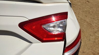 2013-2016 Ford Fusion Passenger Right Inner Tail Light Brake Lamp Oem Rear