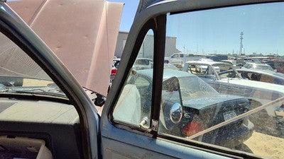 78-86 Ram W150 Passenger Right Front Vent Window Small Door Glass With Frame