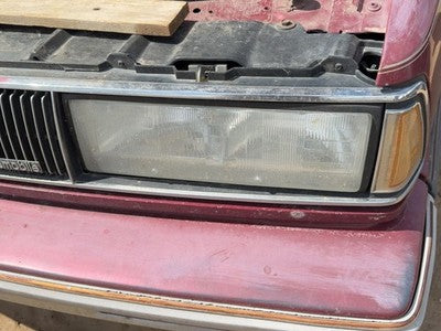 1987-1990 Olds 88 Driver Left Head Light Oem Front Lamp 22530640