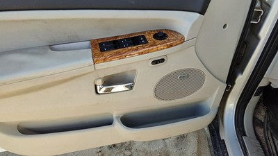 08-09 Grand Cherokee Driver Front Door Trim Panel With Master Switch Gray D1