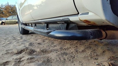 2001-2006 Chevy Suburban Passenger Right Running Board Side Step Z71 15766083