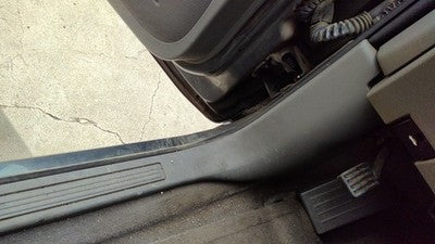 2010 Chevy Traverse Driver Left Lower Kick Trim Panel Oem Gray