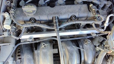 2011 Ford Fiesta Complete Fuel Rail With Injectors Set Loaded Oem 1.6L