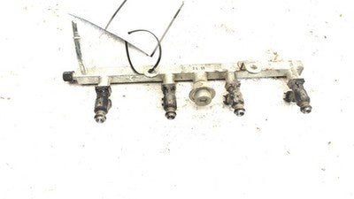 2006-2008 Chevy Aveo Complete Fuel Rail With Injectors Set Loaded Oem 1.6L