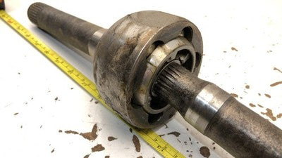 79-85 Toyota Pickup Passenger right Front Axle Shaft Assembly 4x4 Inner Outer