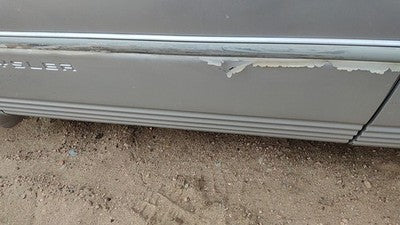 2000 Chrysler Town & Country Driver Left Front Moulding From Door Trim Silver